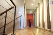 OFIM offre en vente une charmante villa F7 R+2 sur un terrain de 2000m2 sur Ilafy, à 15min d'Ambatobe