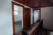 A vendre, une villa  F5 sur 1000 m2 de terrain avec vue imprenable sur Fort Voyron - Antananarivo