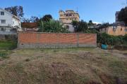 A vendre, un terrain de 520 m2 en bord de la nouvelle route principale Somacou vers Tsarasaotra- Antananarivo