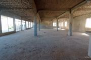 Une propriété avec espace à finir sur un terrain 2 342 m2 à Ambohimangakely