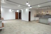 A VENDRE une villa  neuve  de 200m2 habitable avec piscine sur 420m2 a Manadriana Ambatobe
