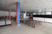 À LOUER – SPACIEUX LOCAL COMMERCIAL OU PROFESSIONNEL DE 1500m2 À ANOSIZATO