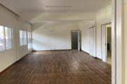 A louer local bureau  de 170M2 en plein centre ville d'analakely. Contact rapide Mr Jacky