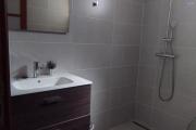 A louer, spacieuse villa meublée de haut standing F5+ dans une résidence sécurisée H24/7 sur Androhibe- Antananarivo (CONTACT FELANA 0341654755)