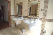A louer, spacieuse villa meublée de haut standing F5+ dans une résidence sécurisée H24/7 sur Androhibe- Antananarivo (CONTACT FELANA 0341654755)