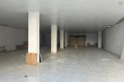 Un local commercial de 304m2 &agrave; Andraharo ( CONTACT LALAINA )