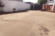 A louer, villa F5 &agrave; &eacute;tage sise &agrave; Ambohimirary- Antananarivo (contact Felana)