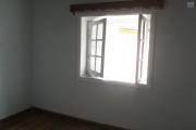 Une maison F4 à étage à Ambanidia ( CONTACT LALAINA 0340858376)