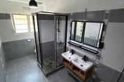 Une villa F6 avec piscine à Nanisana ( CONTACT LALAINA 0340858376 )