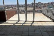 Un appartement T5 en triplexe &agrave; Analamahitsy