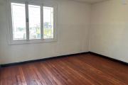 Un appartement T5 en triplexe à Analamahitsy (CONTACT LALAINA 0340858376)