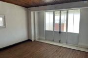 Un appartement T5 en triplexe &agrave; Analamahitsy (CONTACT LALAINA)