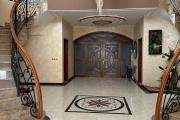 A LOUER Spacieuse villa F8 près de la résidence des charmilles et à proximité direct de l'école Française  D a Ivandry CONTACT FRANCIA 034 02 218 69