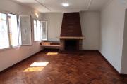 A LOUER Charmant appartement T3 refait à neuf  avec avec parking à Ankadifotsy CONTACT FRANCIA 034 02 218 69