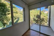 EN LOCATION - un appartement duplex de type T5 situé à Faravohitra. Contact Mr Jacky 0340244304