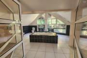 EN LOCATION - un appartement duplex de type T5 situé à Faravohitra. Contact Mr Jacky 0340244304