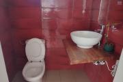 a louer une maison en duplex F3 avec toit- terrasse à andoharanofotsy tel 034 02 218 69