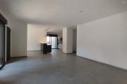 A louer, magnifique villa F4+, neuve avec piscine sur Ambatobe  ( contact Felana 0341654755)