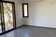 Une villa F5 dans une à étage à Ambatobe ( CONTACT LALAINA 034 08 583 76 )