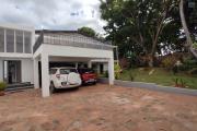 A LOUER Villa F5 dans un quartier résidentiel proche des écoles à Androhibe 034 02 218 69