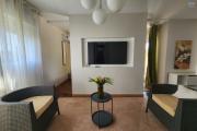 En location villa meublée de standing type F6 avec piscine à 5 minutes de l'aéroport Ivato. Contact rapide Mr Jacky 034 02 443 04