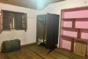 Vente d'une maison F5 ancienne &agrave; Isoraka ( CONTACT LALAINA)