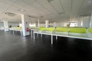 4 bureaux professionnels de 1 000 m2 sur 4 niveaux à Alarobia ( CONTACT LALAINA 034 08 583 76 )