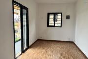 Une villa F5 sur 3 niveaux &agrave; Ambatolampy Timahafotsy ( CONTACT LALAINA 034 08 583 76 )