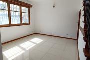 A LOUER une maison F5 avec parking à Tsimbazaza, contact Francia 034 02 218 69