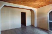 A vendre, maison &agrave; &eacute;tage F4 sur 380 m2 de terrain &agrave; Ambohidratromo (contact Felana 0341654755)