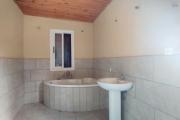 A vendre, maison &agrave; &eacute;tage F4 sur 380 m2 de terrain &agrave; Ambohidratrimo (contact Felana)