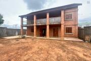 Vente d'une maison F4 &agrave; Anosy Avaratra ( CONATCT LALAINA 034 08 583 76 )