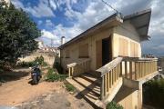 Vente d'une maison en bord de route à Ambohimanarina