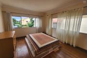 A louer - Villa &agrave; &eacute;tage de type F5 semi-meubl&eacute;e situ&eacute;e &agrave; Ambohijanahary Ambohibao