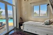 Une villa F7 avec piscine &agrave; d&eacute;bordement sur la hauteur d'Ambatobe