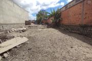 A vendre, terrain 600 m2 cl&ocirc;tur&eacute;, en deuxi&egrave;me plan, accessible camion &agrave; Anosibe Antananarivo