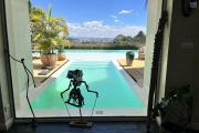 Une villa F7 à piscine à débordement à 7mn en voiture sur la hauteur d'Ambatobe