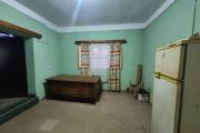 A VENDRE - UNE MAISON A ETAGE RENOVEE DE TYPE F9 BORD DE ROUTE PAVEE SITUEE A ANDRANORO AMBOHIBAO