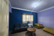 A VENDRE - UNE MAISON A ETAGE RENOVEE DE TYPE F9 BORD DE ROUTE PAVEE SITUEE A ANDRANORO AMBOHIBAO