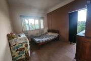 A VENDRE - UNE MAISON A ETAGE RENOVEE DE TYPE F9 BORD DE ROUTE PAVEE SITUEE A ANDRANORO AMBOHIBAO