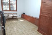 Une villa F6 de prestige meubl&eacute;e et &eacute;quip&eacute;e avec piscine &agrave; Androhibe ( lalaina@ofim.mg)