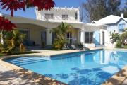 A louer une villa F6 avec piscine &agrave; 5mn &agrave; pied du Lyc&eacute;e Fran&ccedil;ais Ambatobe