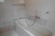 A louer une villa F6 semi meublée avec piscine à 5mn à pied du Lycée Français Ambatobe
