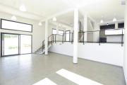 Vente d'une villa F4 neuve d'architecture moderne sur un terrain de 1 259 m2 &agrave; Ilafy Antsapandrano