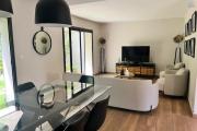 Une villa F3 meubl&eacute;e &agrave; Mahatony Tsarasaotra