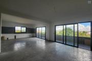 A vendre un appartement de standing d'exception au 3eme étage d'un immeuble flambant neuf avec ascenseur situé à Talatamaty