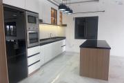 Trois grands appartements T5 neufs et lumineux à Mahazoarivo
