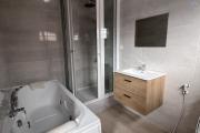 Trois grands appartements T5 neufs et lumineux à Mahazoarivo