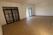 &Agrave; louer &ndash; Ensemble de 3 appartements (RDC + 1er &eacute;tage) &ndash; Analamahitsy Park - living RDC