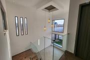 A louer superbe villa neuve de standing type F5 avec piscine à Mandrosoa Ivato